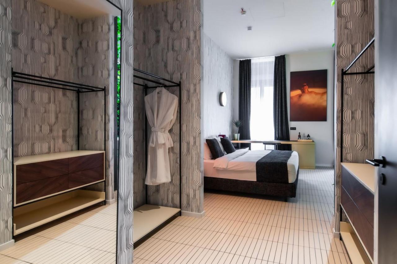 Stories Boutique Hotel Будапеща Екстериор снимка